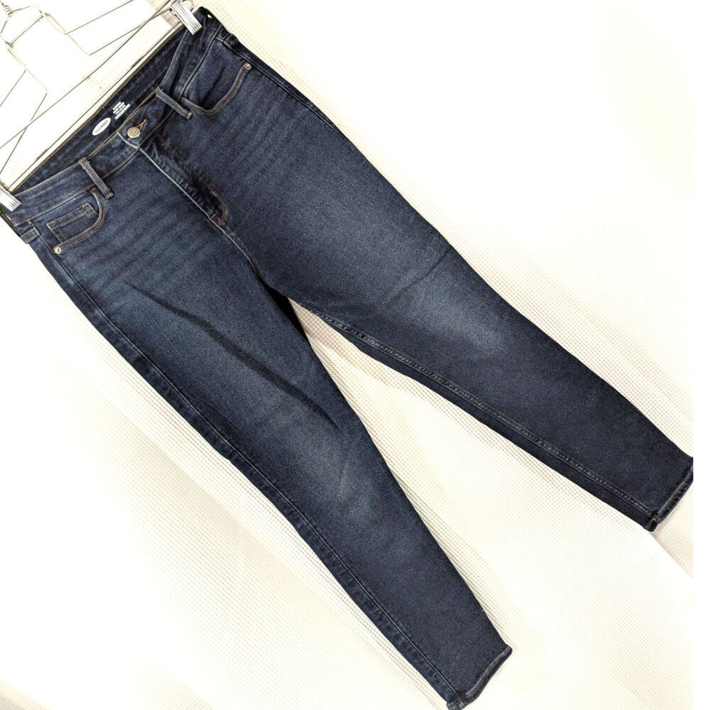 OLD NAVY! ROCKSTAR SUPER SKINNY ULTRA STRETCH HIGH WAIST BLUE DENIM JEANS! SZ 12